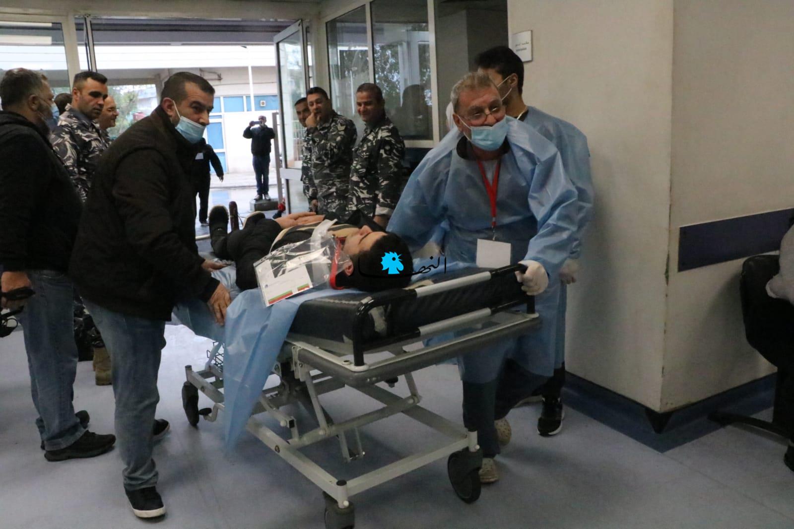 مناورة في مستشفى رفيق الحريري حول الكفاءة والجهوزية لمواجهة أي عدوان على لبنان (صور)